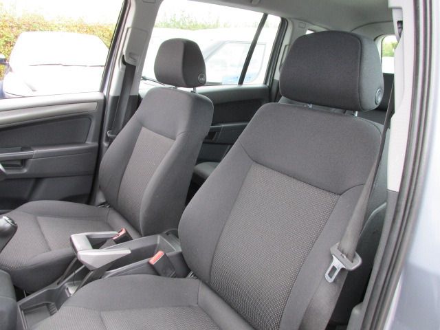2007 VAUXHALL ZAFIRA 1.6 LIFE 16V 5DR image 4