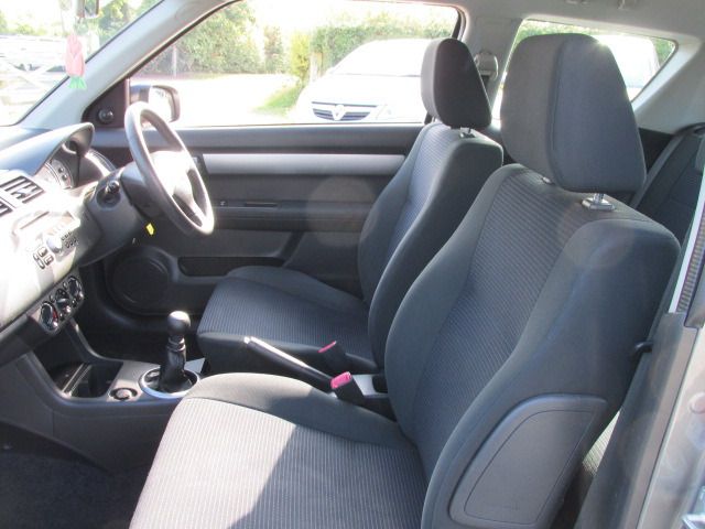 2010 SUZUKI SWIFT 1.3 SZ2 3DR image 4
