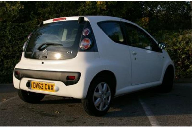 2012 CITROEN C1 3-Door 1.0i 68 VTR image 2