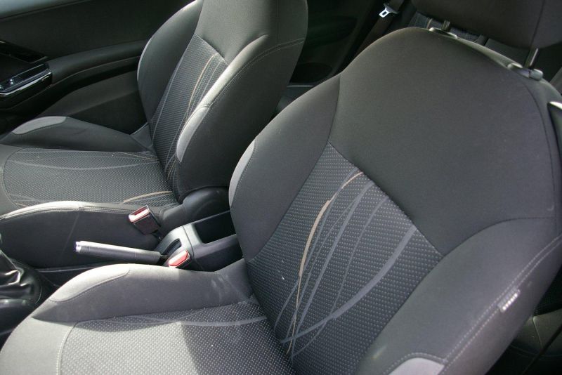 2012 PEUGEOT 208 1.4 HDi 70 FAP Active image 4