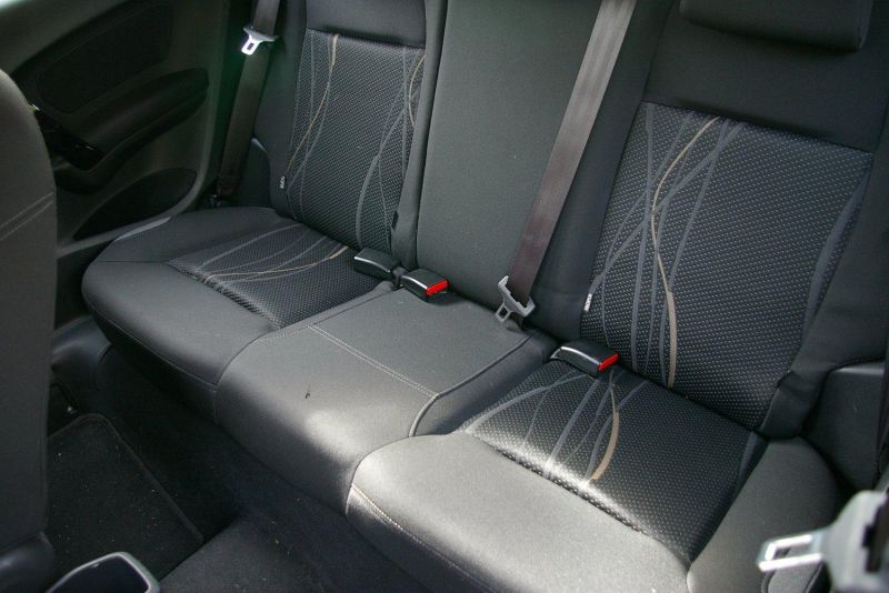 2012 PEUGEOT 208 1.4 HDi 70 FAP Active image 5