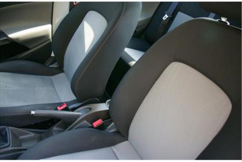 2012 SEAT Ibiza 1.4 16V 85 SE image 4