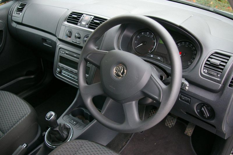 2013 SKODA Fabia 1.2 SE image 3