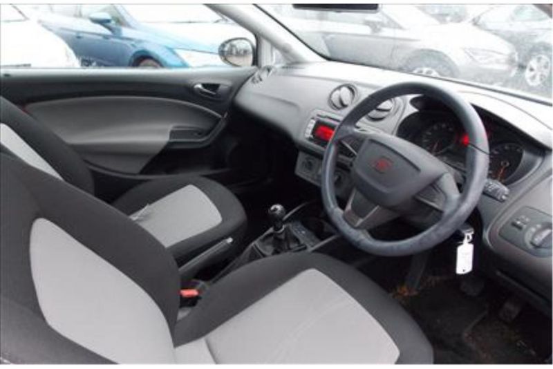 2012 SEAT Ibiza 1.4 16V SE image 4