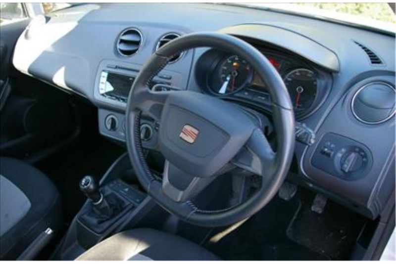 2012 SEAT Ibiza 1.4 16V 85 SE image 3