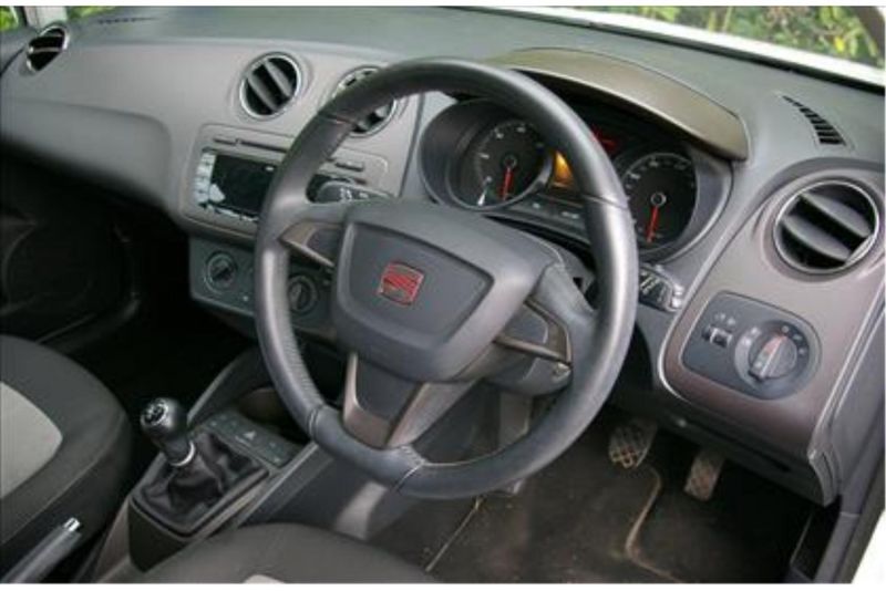 2012 SEAT Ibiza 1.2 TDI SE image 3