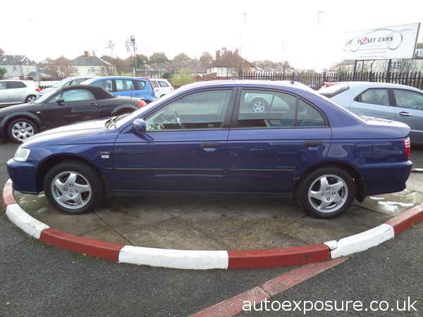 2001 Honda Accord 2.0i VTEC S image 2