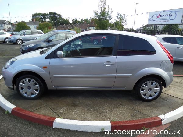 2008 Ford Fiesta 1.25 Style image 2