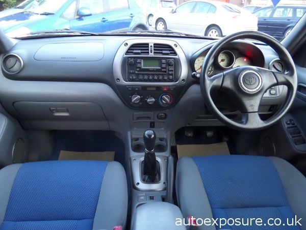 2003 Toyota Rav 4 2.0 GX image 4