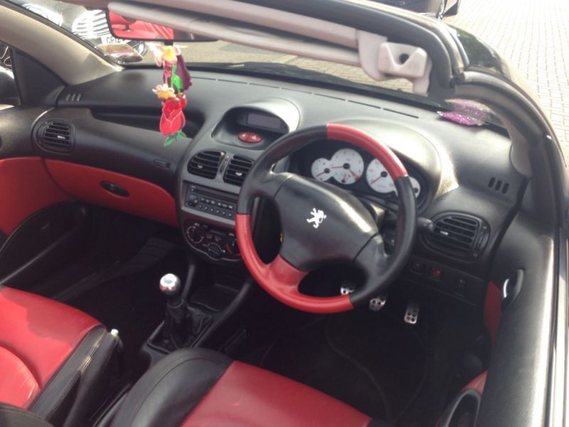 2002 Peugeot 206 1.6 S 2dr image 3