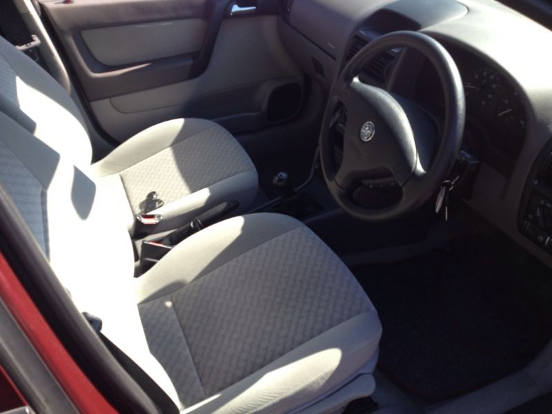 2004 Vauxhall Astra 1.6i Club 5DR image 4