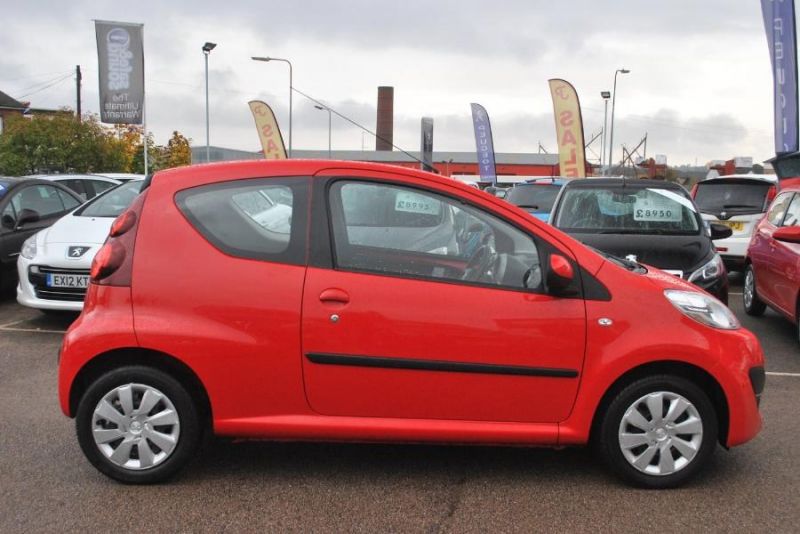 2013 Peugeot 107 3 Door 1.0 12v Active image 2