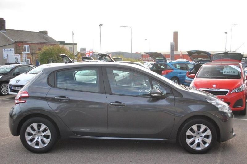 2012 Peugeot 208 1.4 HDi image 2