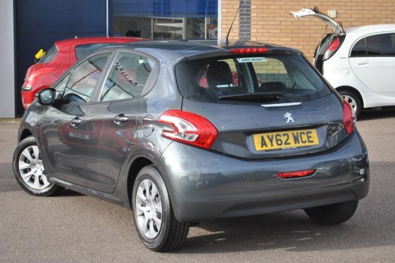 2012 Peugeot 208 1.4 HDi image 3