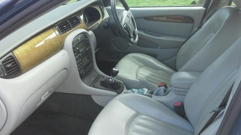 2002 Jaguar X type image 3