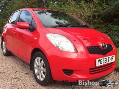 2008 Toyota Yaris 1.3 VVT-i TR 5dr 1.3l image 1