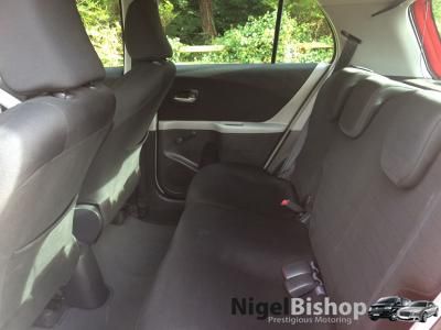 2008 Toyota Yaris 1.3 VVT-i TR 5dr 1.3l image 4