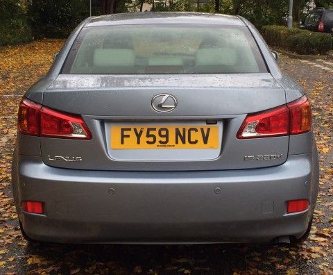 2010 LEXUS IS 220D SE-I image 3