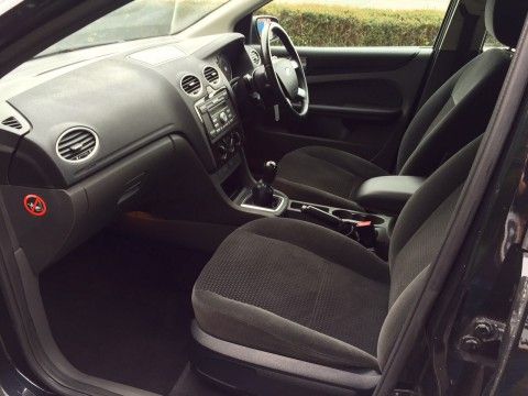 2006 FORD FOCUS 1.6 GHIA 16V image 4