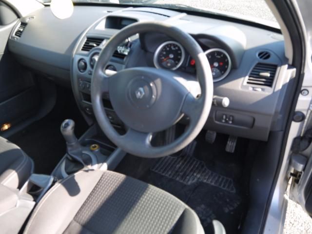 2005 RENAULT MEGANE 1.6 image 3