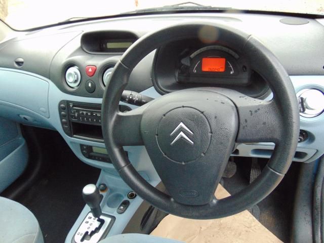 2004 CITROEN C3 1.4 SX 5d AUTO image 4