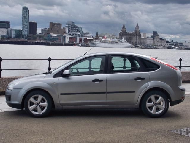 2005 FORD FOCUS 1.6 LX 5d image 3