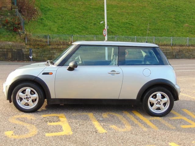 2003 MINI HATCH ONE 1.6 ONE 3d image 2