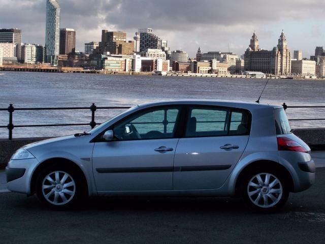 2007 RENAULT MEGANE 1.6 DYNAMIQUE VVT image 2