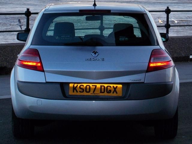 2007 RENAULT MEGANE 1.6 DYNAMIQUE VVT image 3