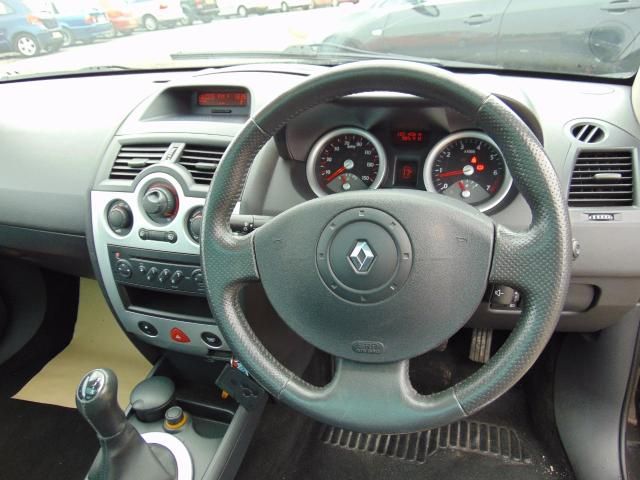 2005 RENAULT MEGANE 1.6 image 4