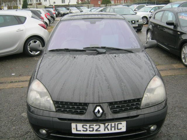 2002 RENAULT CLIO 1.1 image 2