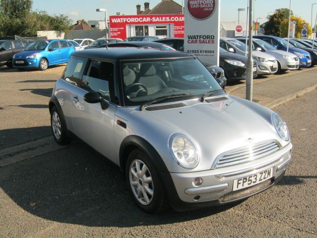 2003 MINI HATCH 1.6 COOPER 3d image 1