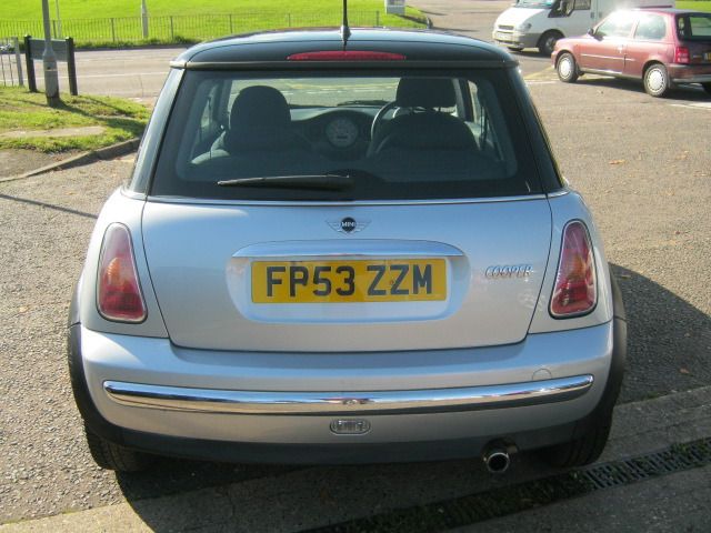 2003 MINI HATCH 1.6 COOPER 3d image 3