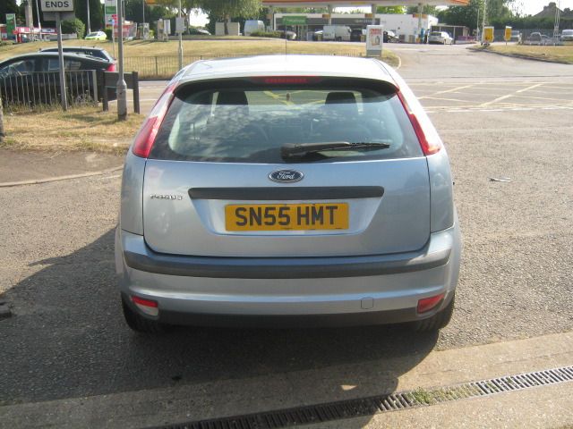 2006 FORD FOCUS 1.6 LX 16V 5d image 3