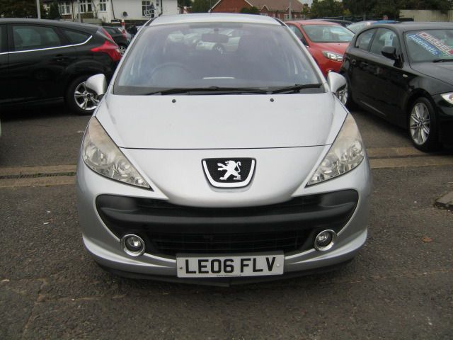 2006 PEUGEOT 207 1.4 SPORT 5d image 2