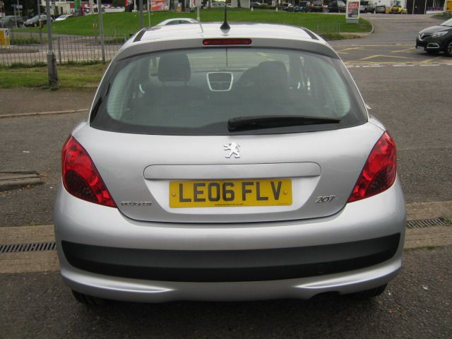 2006 PEUGEOT 207 1.4 SPORT 5d image 3