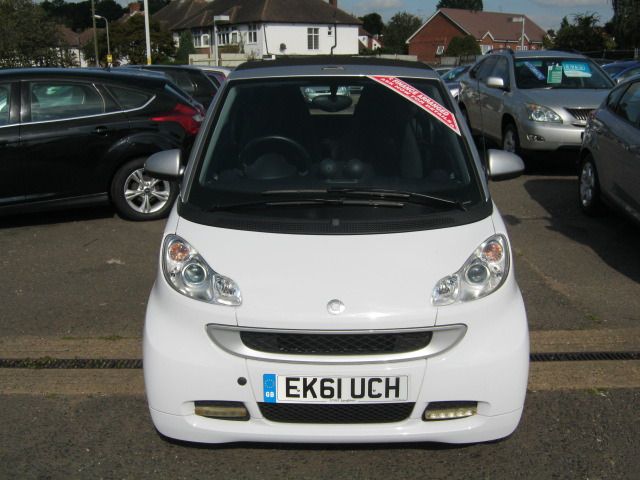 2011 SMART FORTWO CABRIO 1.0 image 2