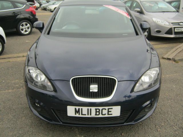 2011 SEAT LEON 1.6 CR TDI SE DSG 5d image 2