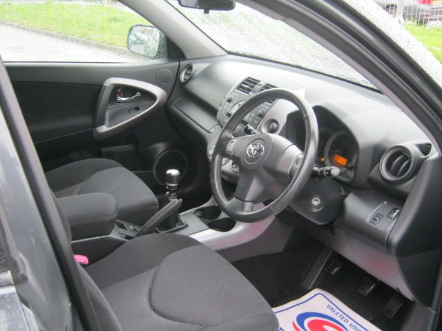 2007 TOYOTA RAV4 2.2 XT-R D-4D 5d image 4