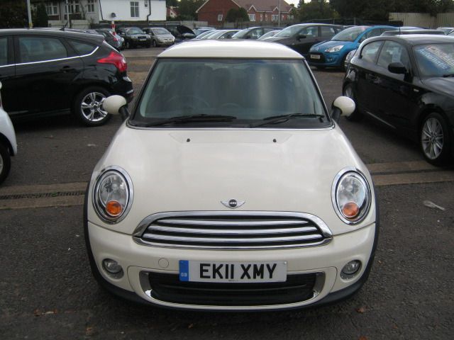 2011 MINI HATCH ONE 1.6 ONE 3d image 2