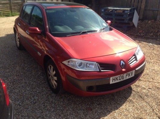 2006 Renault Megane 1.6 VVT Dynamique 5dr image 1