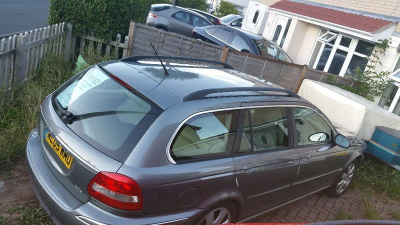 2005 Jaguar X type estate 2.o se diesel image 2