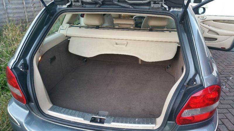 2005 Jaguar X type estate 2.o se diesel image 3