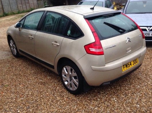 2005 Citroen C4 1.6i 16V VTR Plus 5dr image 3