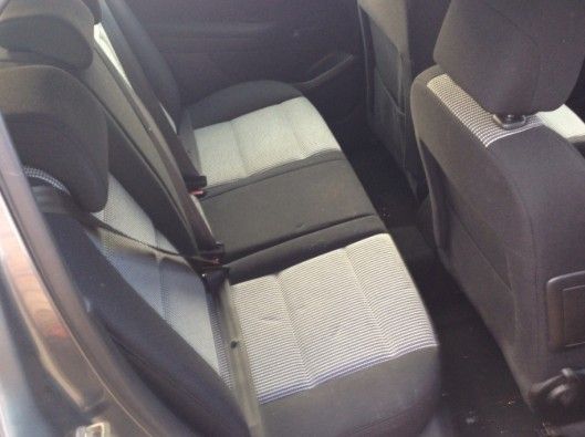 2006 Peugeot 307 1.6 HDi 90 S 5dr image 5