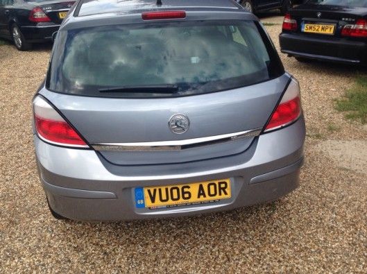 2006 Vauxhall Astra 1.6i 16V Design 5dr image 3