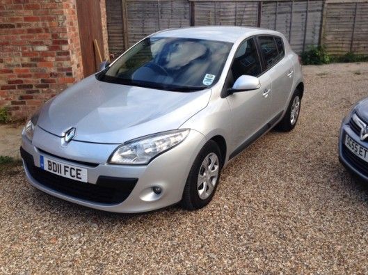 2011 Renault Megane 1.5 dCi 90 Expression 5dr image 1