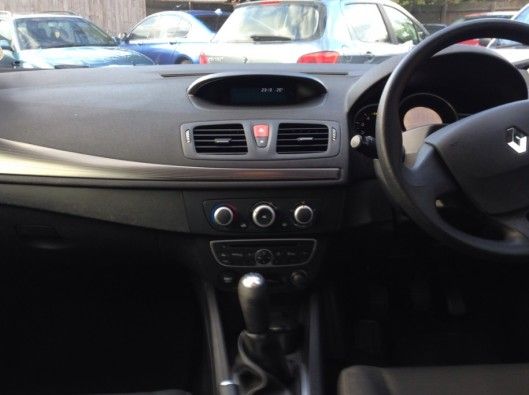 2011 Renault Megane 1.5 dCi 90 Expression 5dr image 4