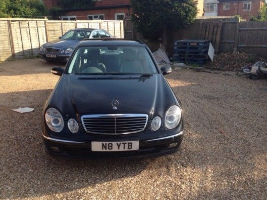 2006 Mercedes-Benz E220 CDI Avantgarde 4dr image 3