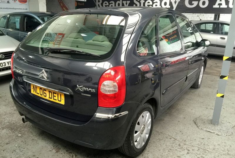 2006 Citroen Xsara Picasso 1.6 HDi Exclusive 5Dr image 2